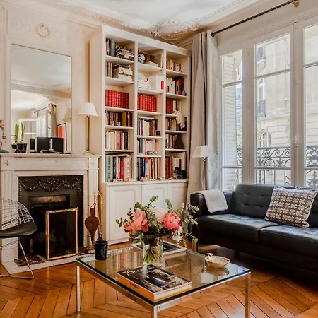 Apartment Eiffel Tower Center Paris